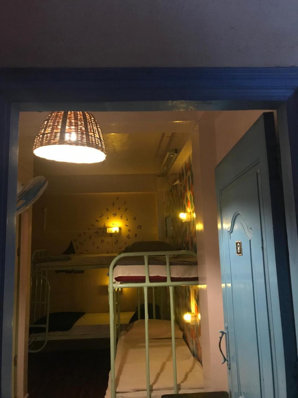 The Little Blue Window Hostel Бангалор Екстериор снимка